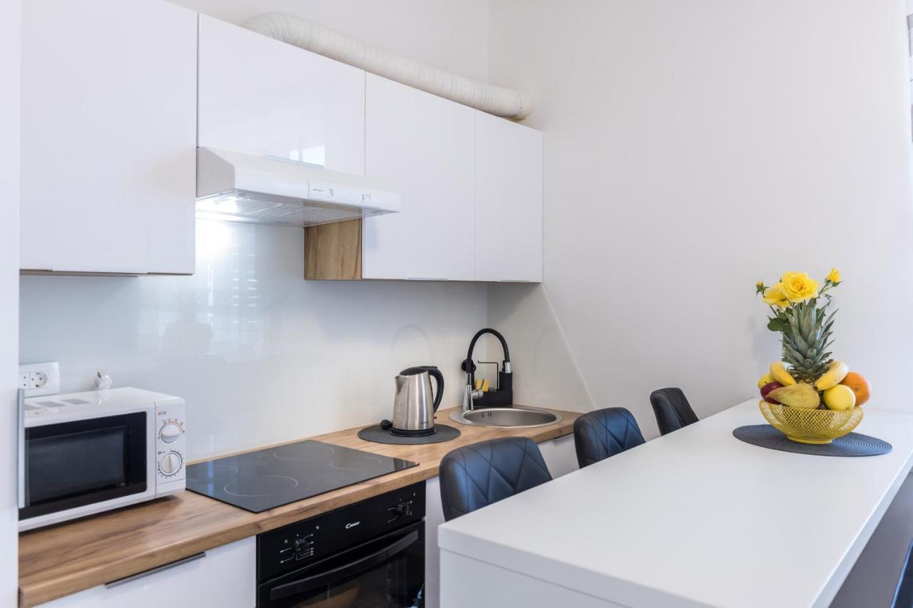 מליני Guest House Anna מראה חיצוני תמונה